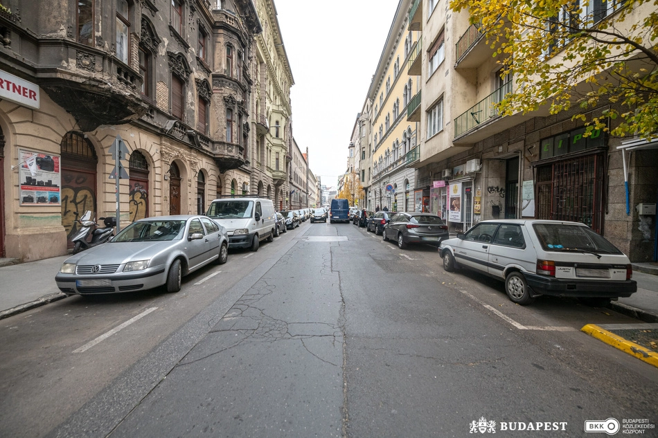 Elkezdődött a Somogyi Béla utca felújítása